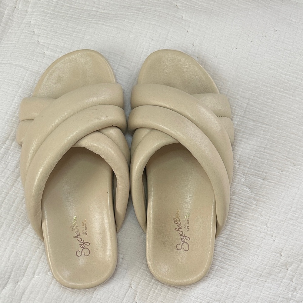 Seychelles Cream Twist Leather slides